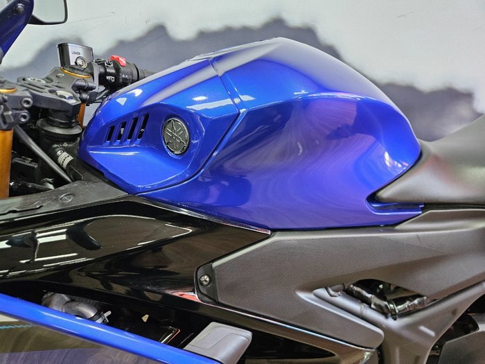 2025 Yamaha YZF-R3