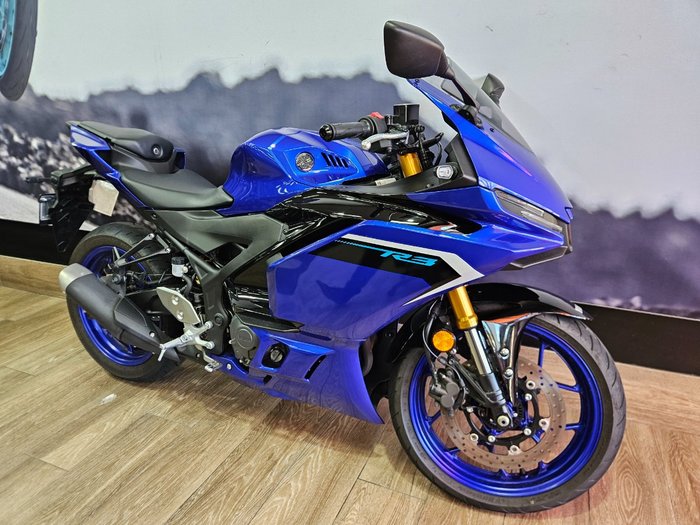 2025 Yamaha YZF-R3