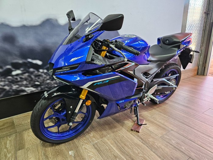 2025 Yamaha YZF-R3