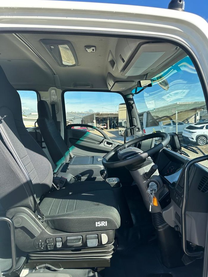 2025 Isuzu F Series FRR 110-240 AM C52