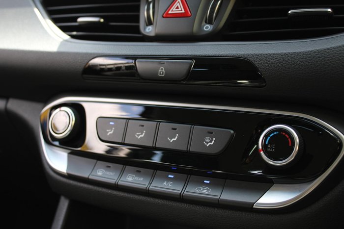 2017 Hyundai i30 Go PD MY18 Fiery Red