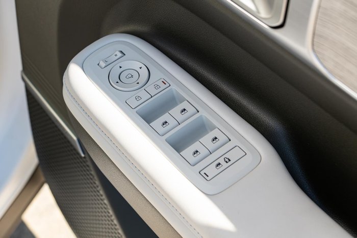 2024 Hyundai Santa Fe Hybrid Calligraphy MX5.V1 MY25 AWD Creamy White Matte