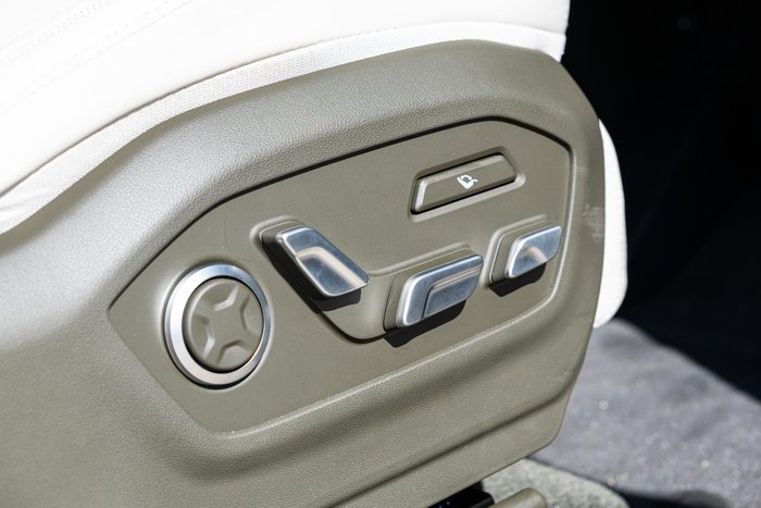 2024 Hyundai Santa Fe Hybrid Calligraphy MX5.V1 MY25 AWD Creamy White Matte