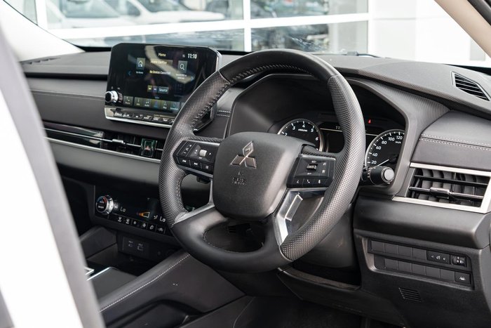 2022 Mitsubishi Outlander LS ZM MY23 AWD White