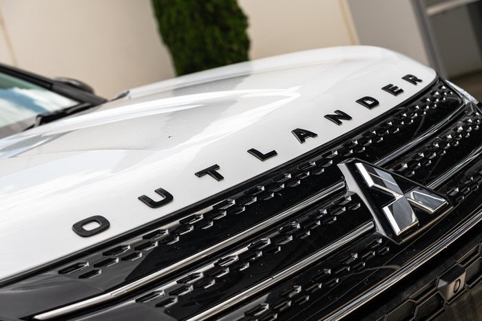 2022 Mitsubishi Outlander LS ZM MY23 AWD White