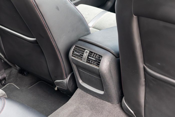 2015 Holden Commodore SV6 VF MY15 Heron White