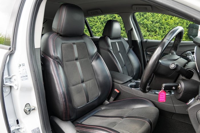 2015 Holden Commodore SV6 VF MY15 Heron White