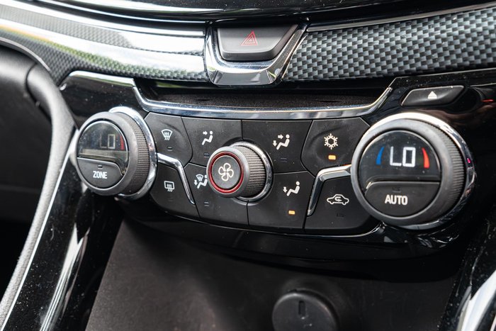 2015 Holden Commodore SV6 VF MY15 Heron White