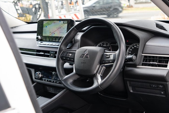 2022 Mitsubishi Outlander LS ZM MY22 AWD White