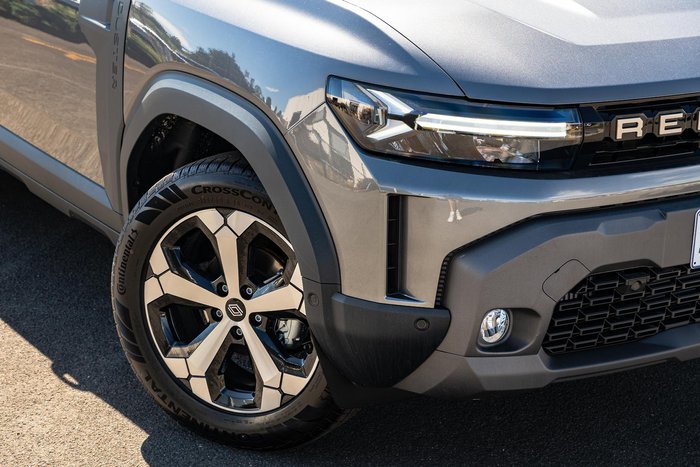 2025 Renault Duster Techno