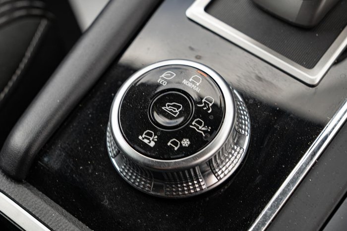 2022 Mitsubishi Outlander LS