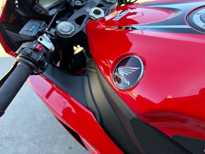 2015 Honda CBR1000RR (FIREBLADE) Red