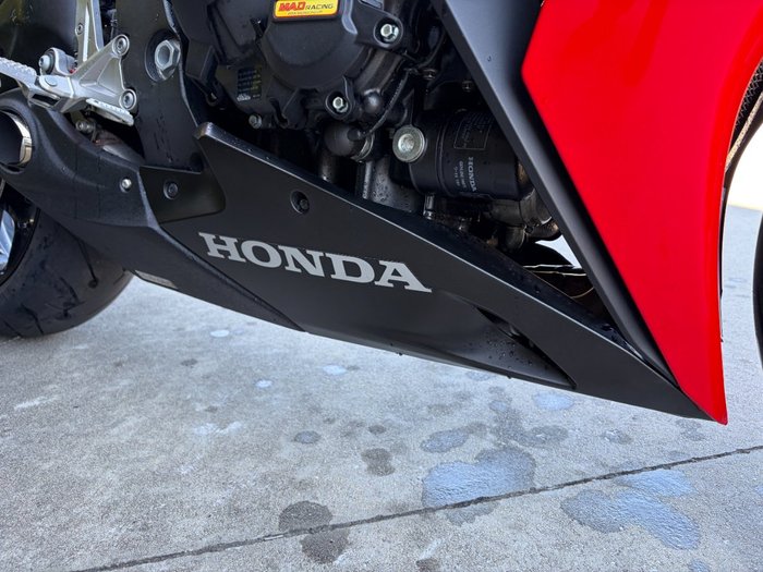 2015 Honda CBR1000RR (FIREBLADE) Red