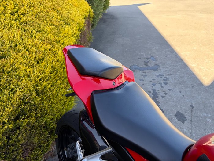 2015 Honda CBR1000RR (FIREBLADE) Red