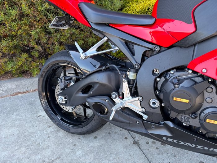 2015 Honda CBR1000RR (FIREBLADE) Red
