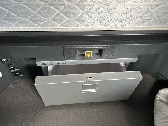 2022 Freightliner Cascadia 126 WHITE