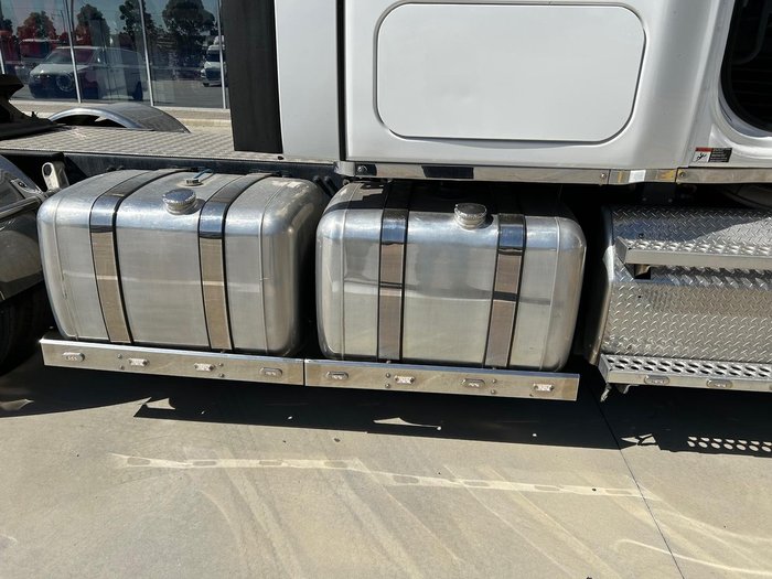 2022 Freightliner Cascadia 126 WHITE