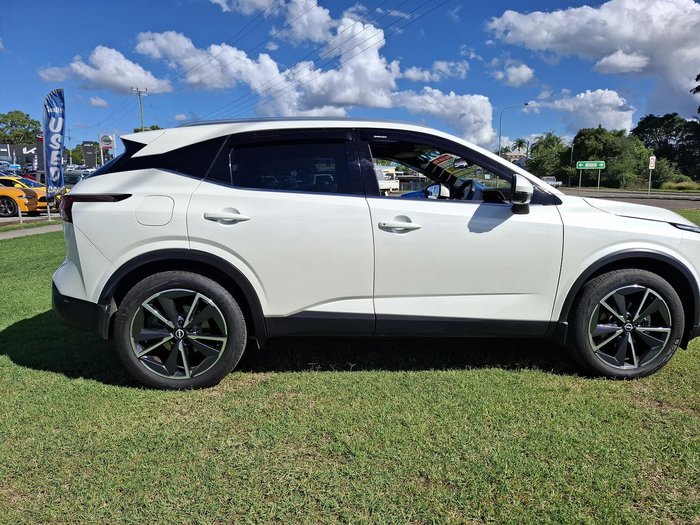 2023 Nissan QASHQAI Ti J12 MY23 Ivory Pearl with Pearl Black Roof