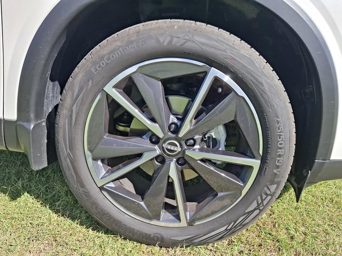 2023 Nissan QASHQAI Ti J12 MY23 Ivory Pearl with Pearl Black Roof