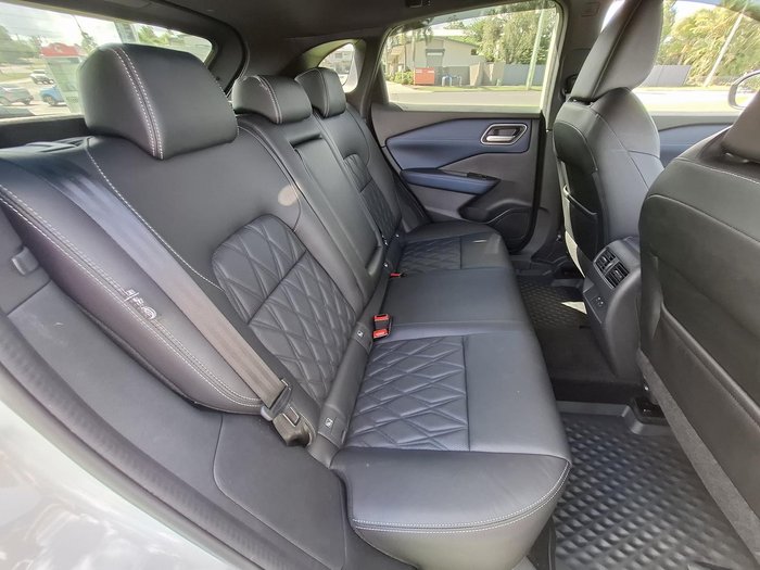 2023 Nissan QASHQAI Ti J12 MY23 Ivory Pearl with Pearl Black Roof