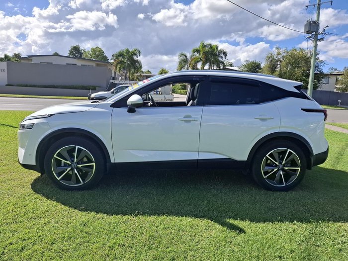 2023 Nissan QASHQAI Ti J12 MY23 Ivory Pearl with Pearl Black Roof