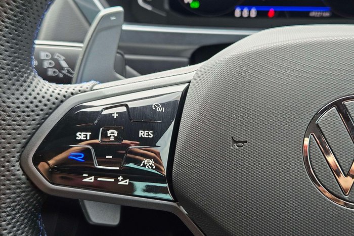 2023 Volkswagen Tiguan R