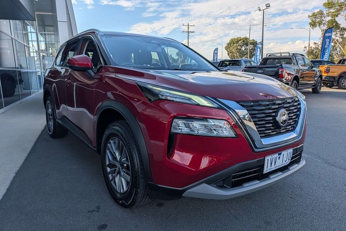 2022 Nissan X-TRAIL ST