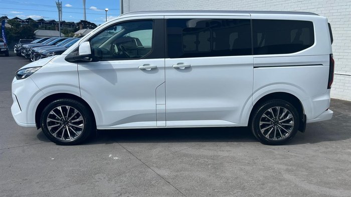 2024 Ford Tourneo Titanium X