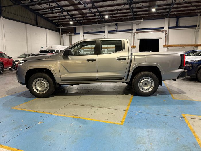 2026 Nissan Navara SL