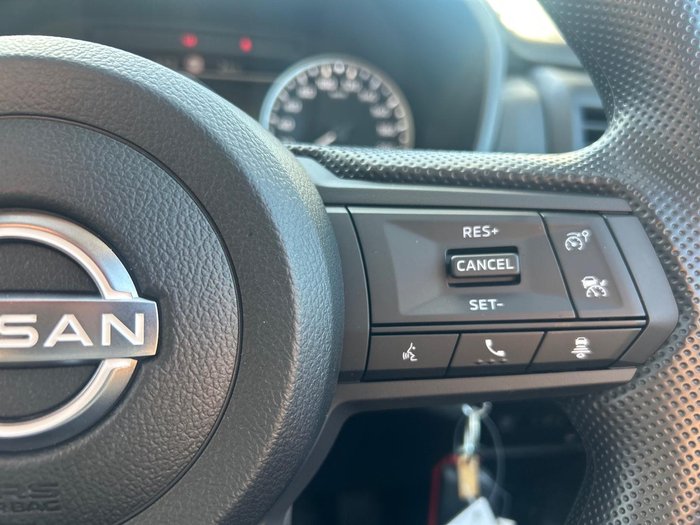 2026 Nissan Navara SL