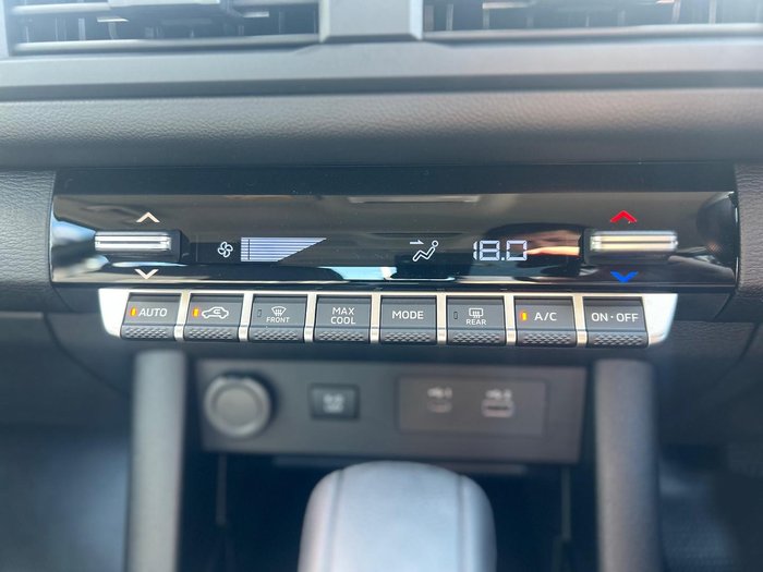 2026 Nissan Navara SL