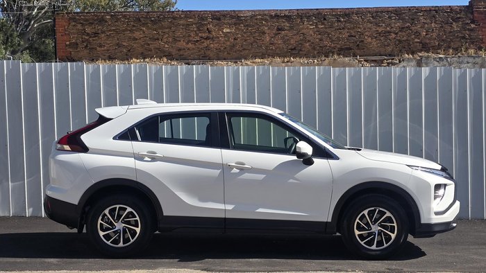 2023 Mitsubishi Eclipse Cross ES