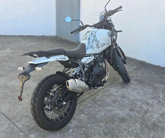 2026 Royal Enfield Himalayan 450 Himalayan White