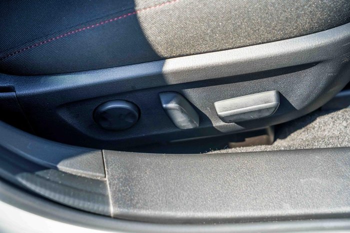 2025 Mazda 3 G25 Evolve SP