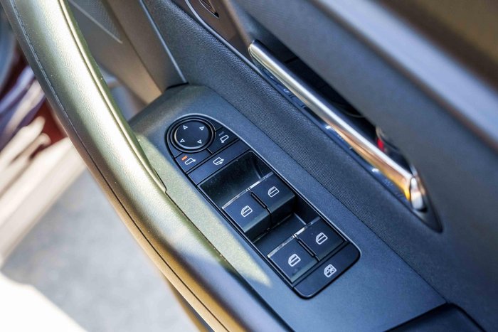 2025 Mazda CX-80 G40e Pure