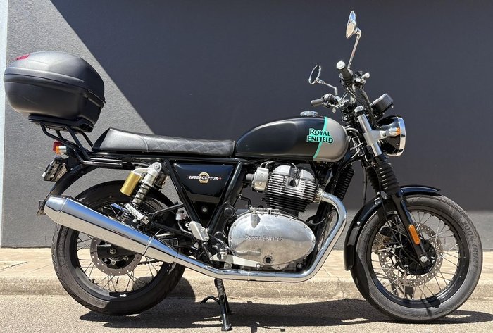2022 Royal Enfield Interceptor 650 Custom 650 Twin Black