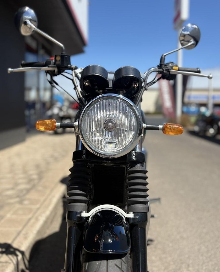 2022 Royal Enfield Interceptor 650 Custom 650 Twin Black