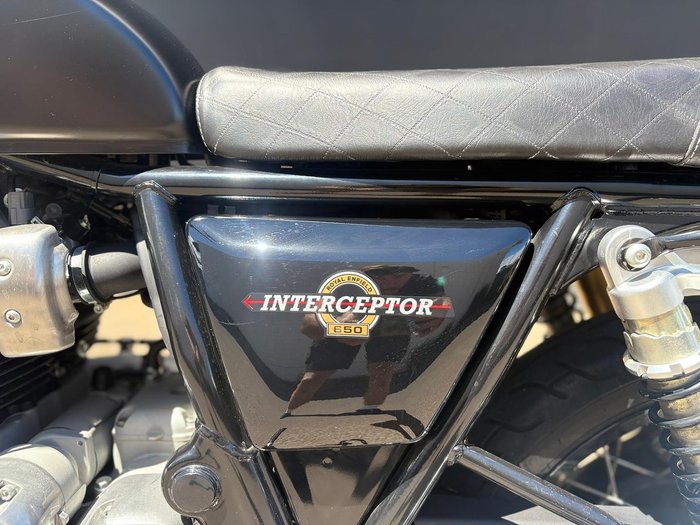 2022 Royal Enfield Interceptor 650 Custom 650 Twin Black