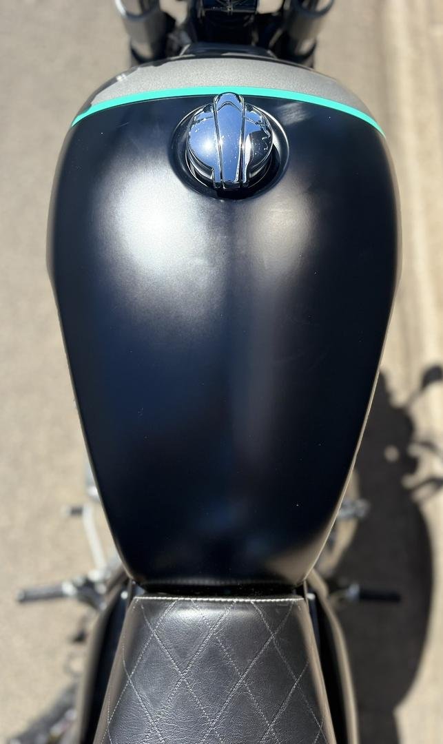 2022 Royal Enfield Interceptor 650 Custom 650 Twin Black