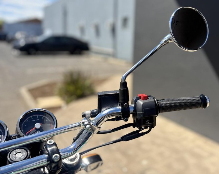 2022 Royal Enfield Interceptor 650 Custom 650 Twin Black