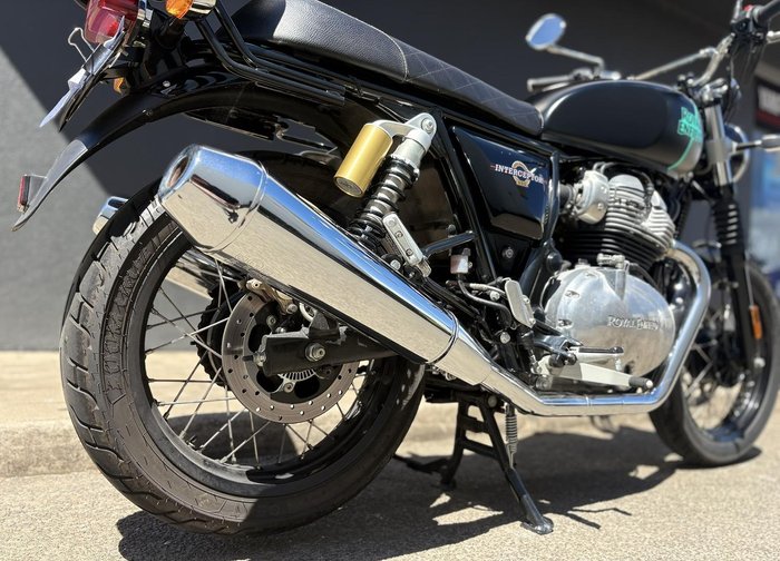2022 Royal Enfield Interceptor 650 Custom 650 Twin Black