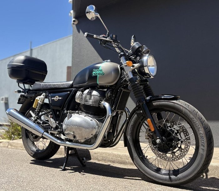 2022 Royal Enfield Interceptor 650 Custom 650 Twin Black