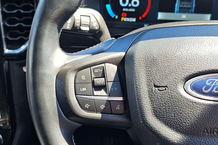 2024 Ford Everest Platinum