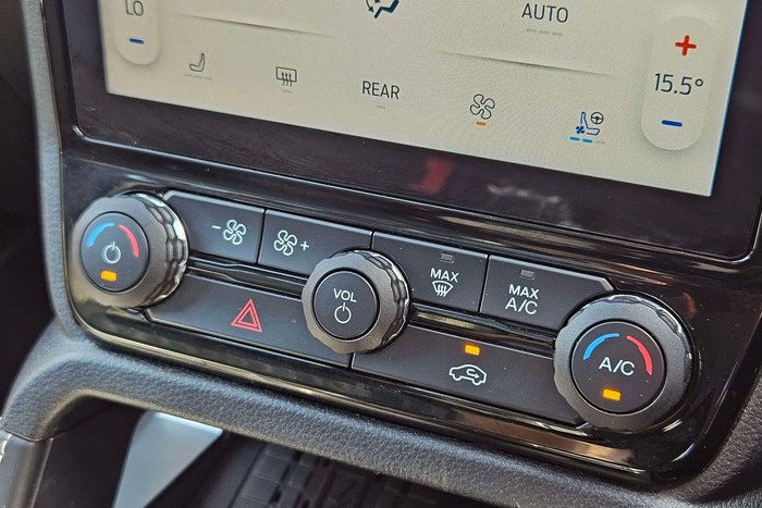 2024 Ford Everest Platinum