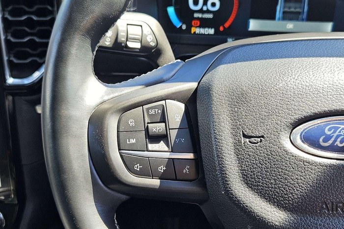 2024 Ford Everest Platinum