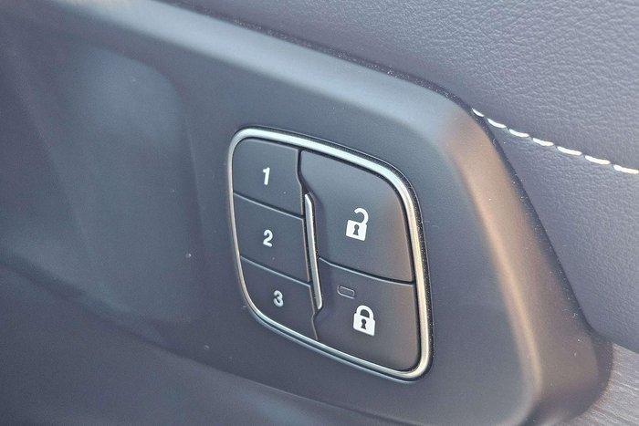 2024 Ford Everest Platinum