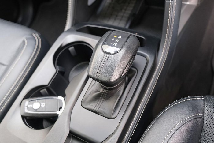 2024 Ford Everest Platinum