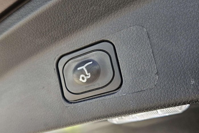 2024 Ford Everest Platinum