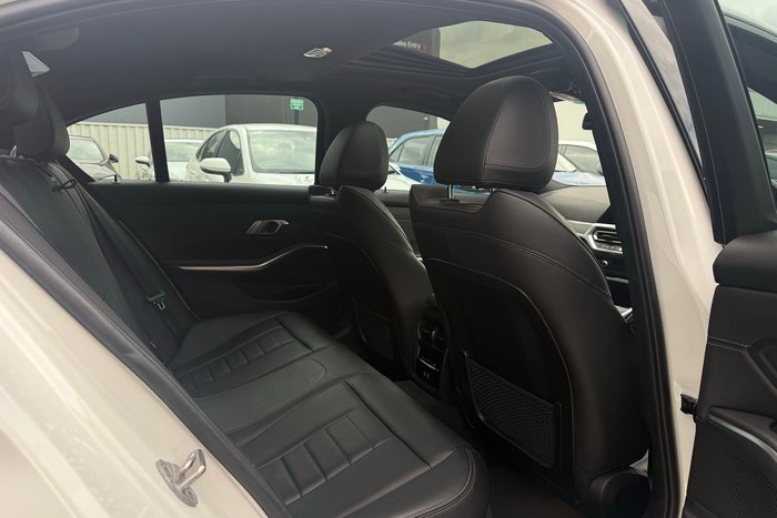 2021 BMW 3 Series 330i M Sport