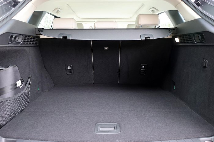 2025 Mazda CX-60 P50e Azami